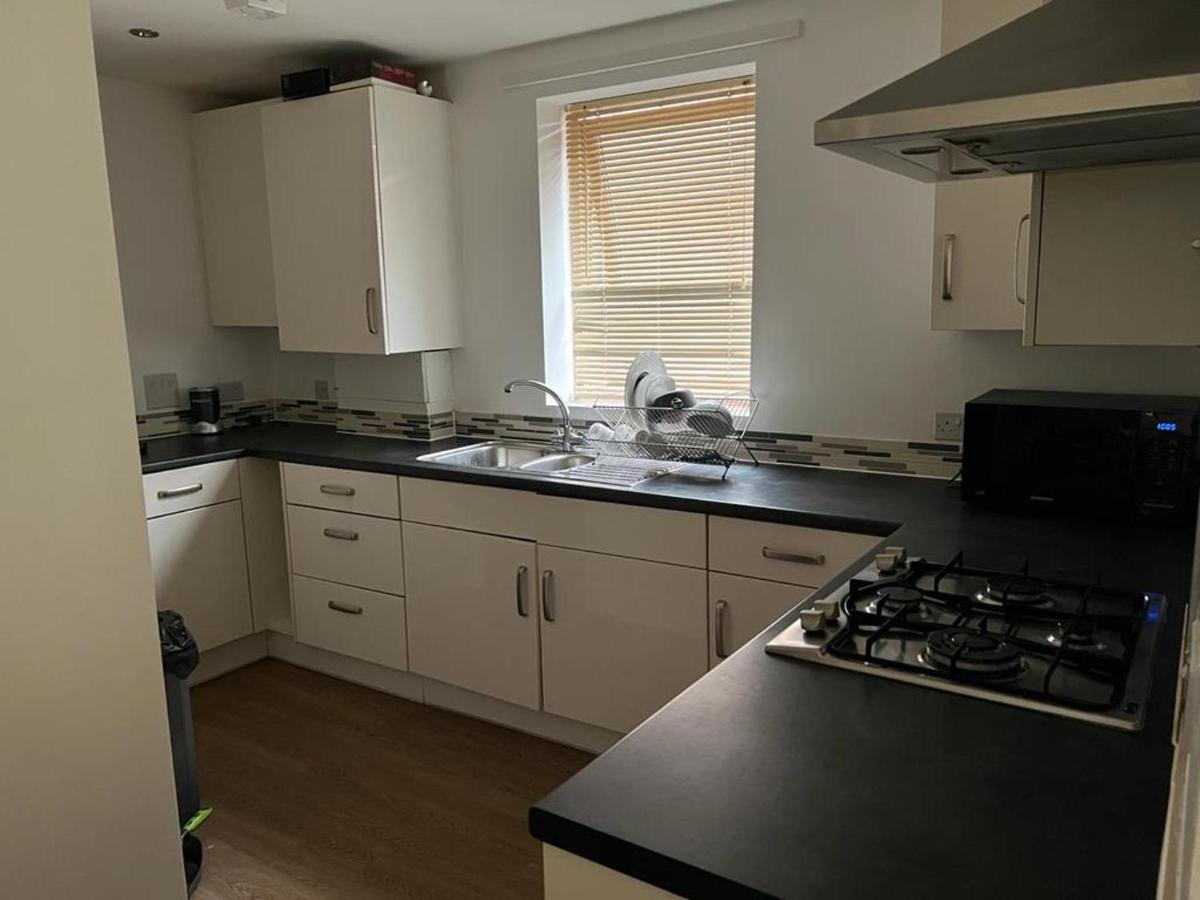 Immaculate 1-bed In East Appartamento *