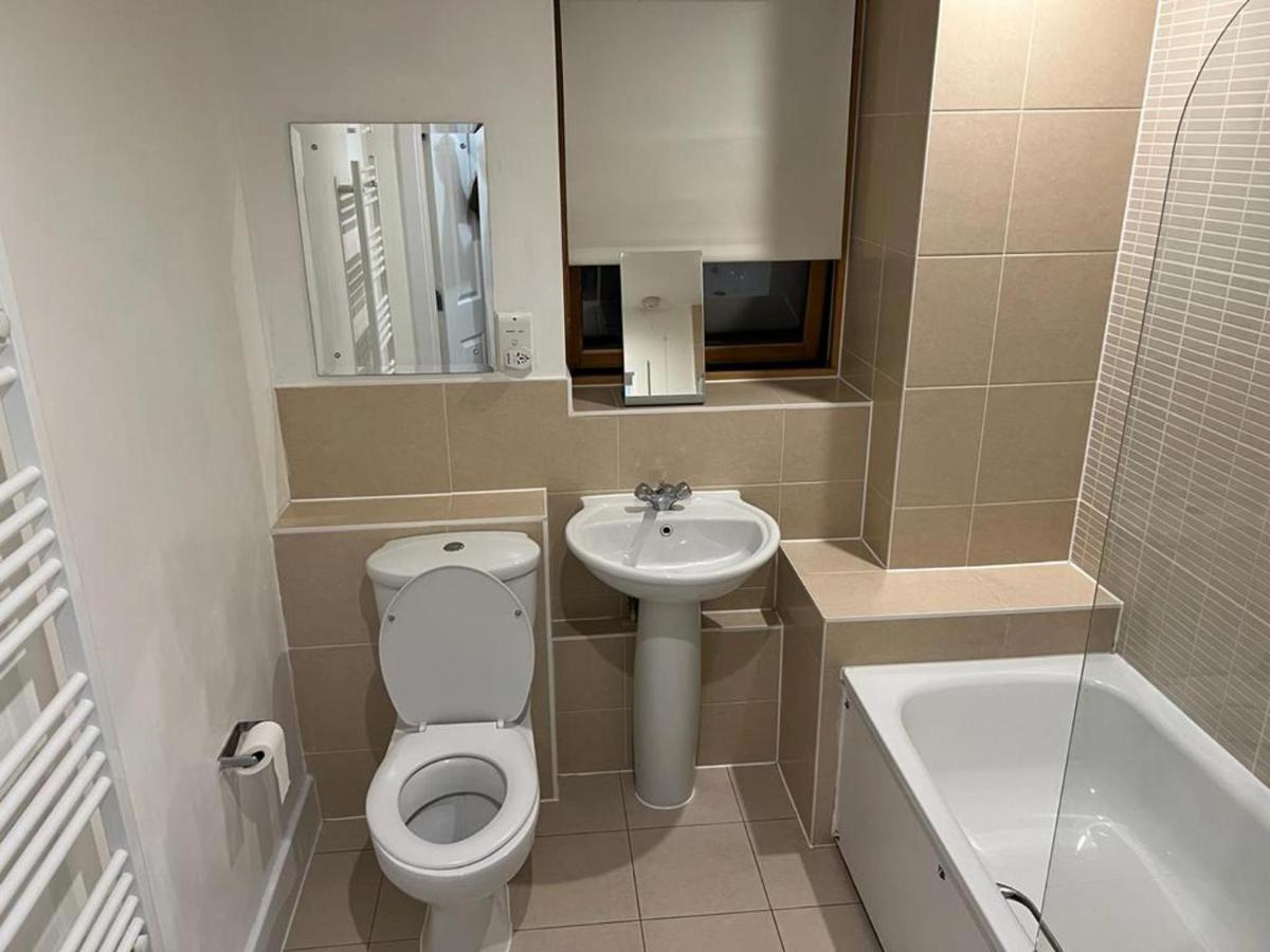 Immaculate 1-bed In East