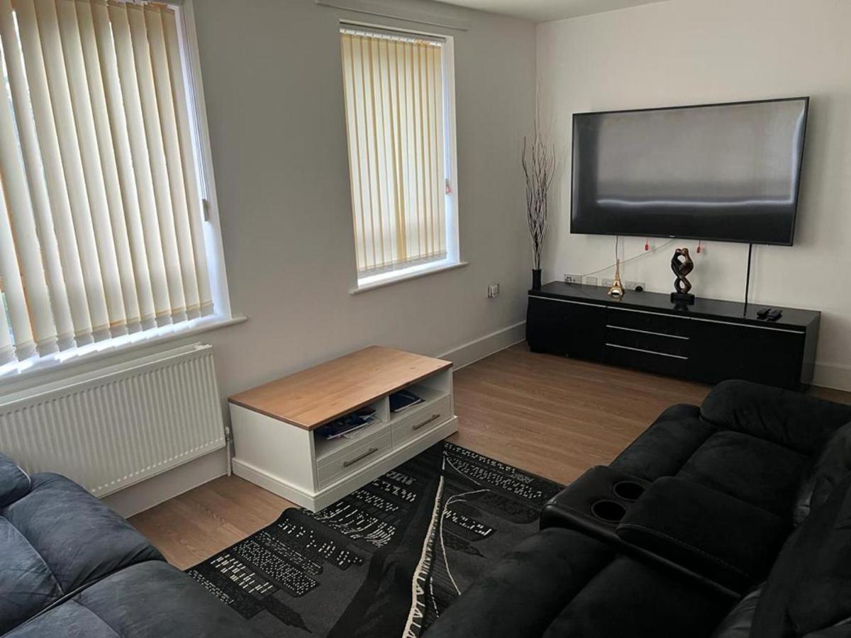 Immaculate 1-bed In East *
